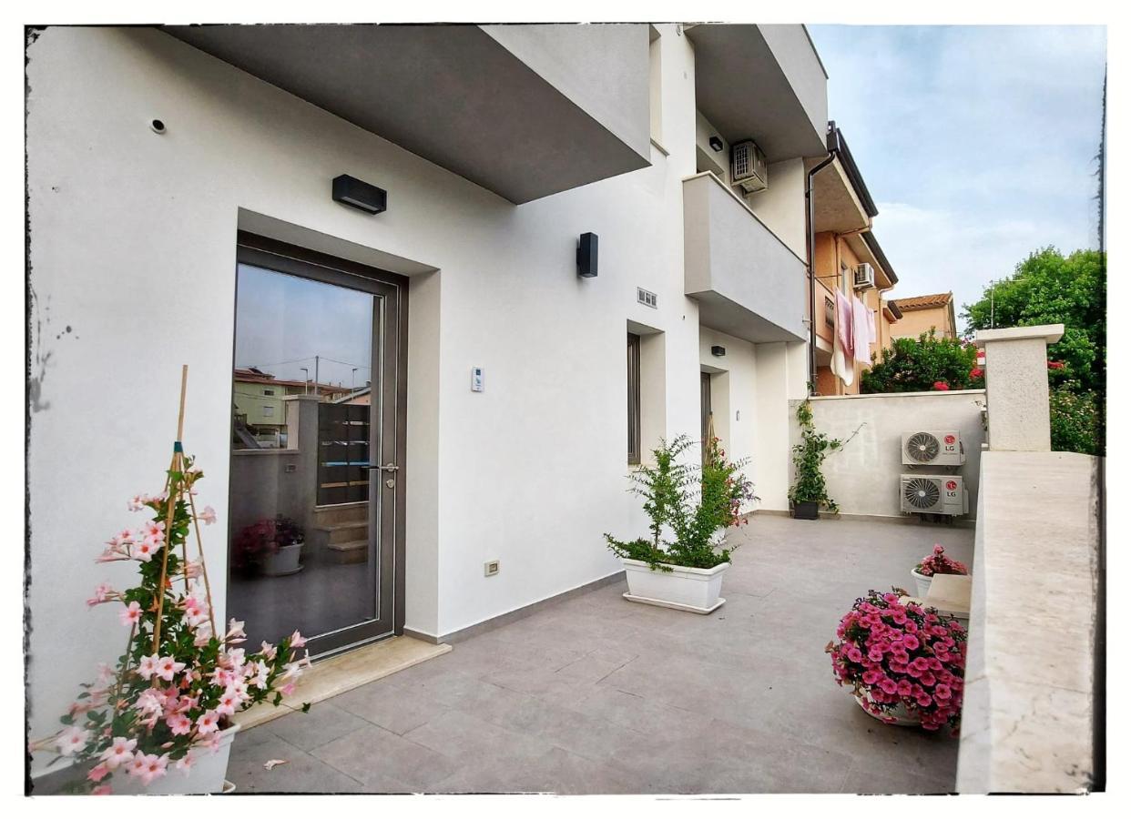16Miglia Hotel La Caletta Exterior photo